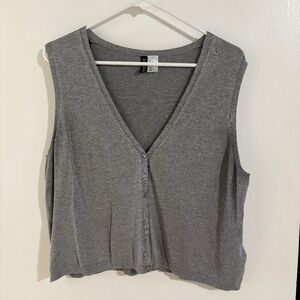 H&M Gray Sweater Vest